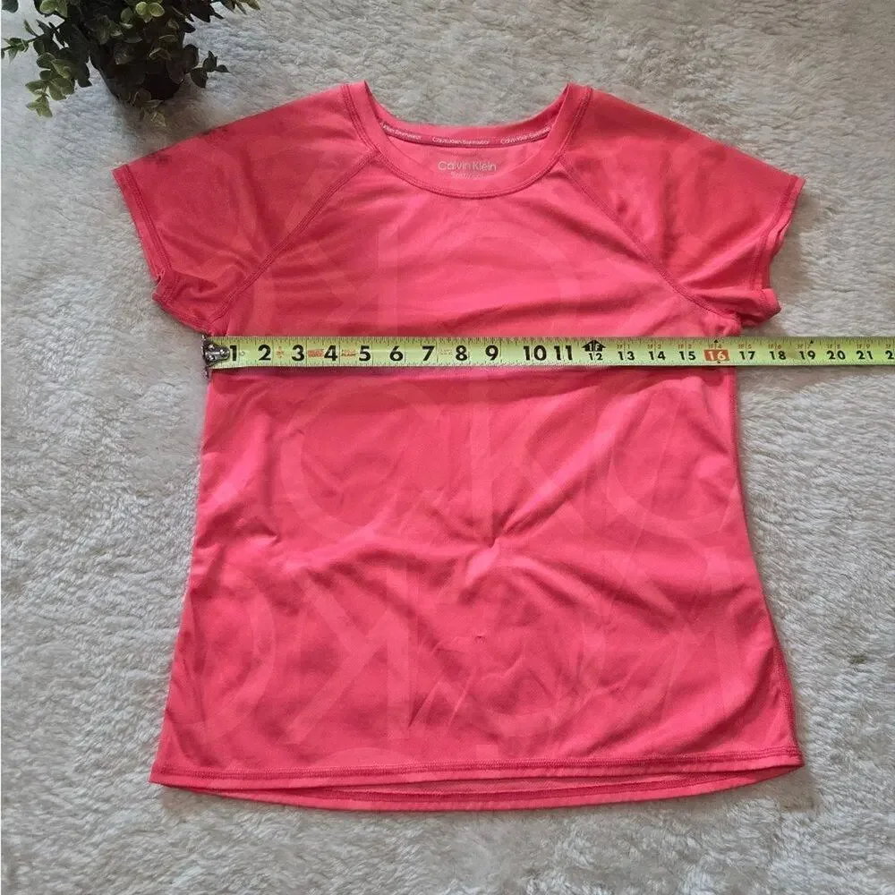 Calvin Klein Swimwear Short-Sleeved Swim Shirt, Size Medium